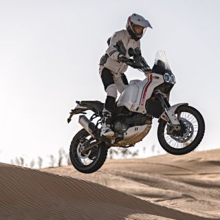 D1